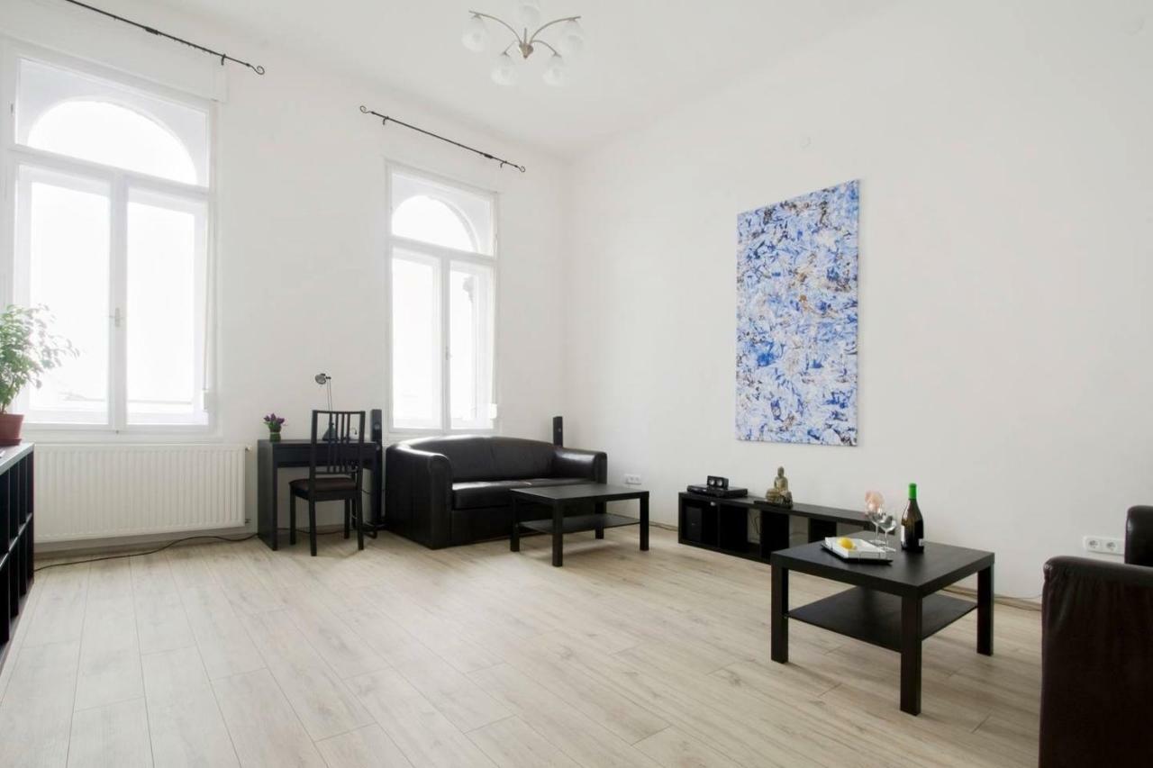 Apartment Andrassy Budapest Bagian luar foto