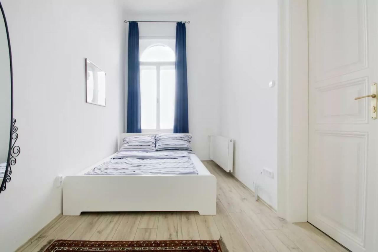 Apartment Andrassy Budapest Bagian luar foto
